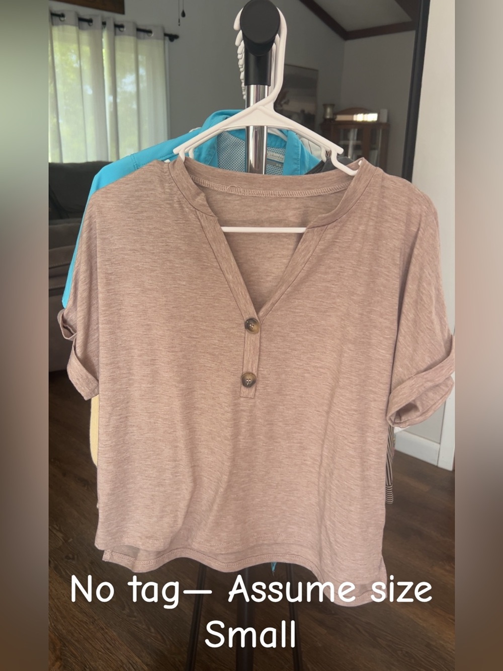 Women's Short Sleeve V-Neck Button Tee in Taupe